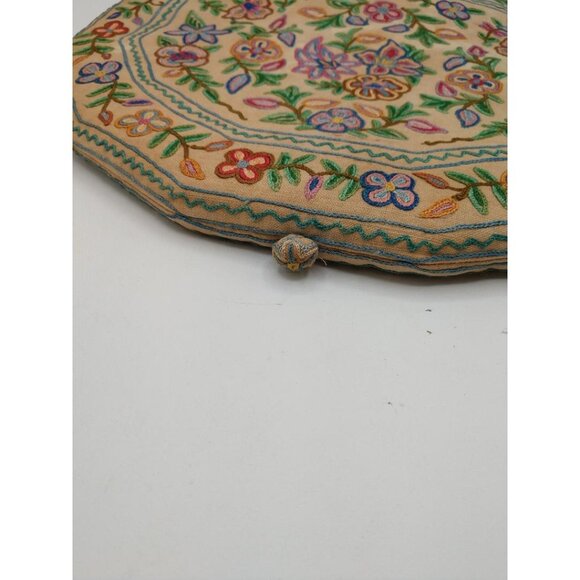 Handmade Embroidered Floral Tea Cozy With Multicolor Pattern 12" x 10" - Picture 3 of 7